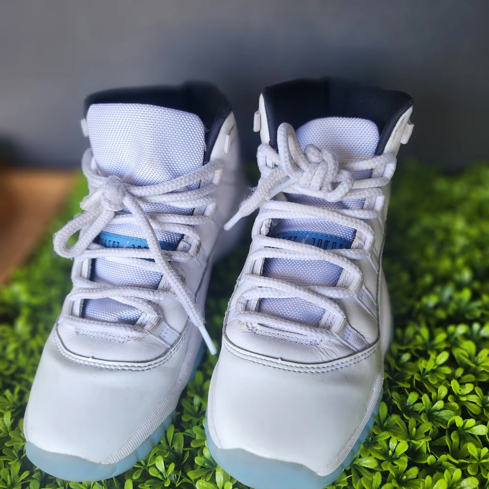 Jordan 11 Retro Legend Blue - Picture 15 of 15